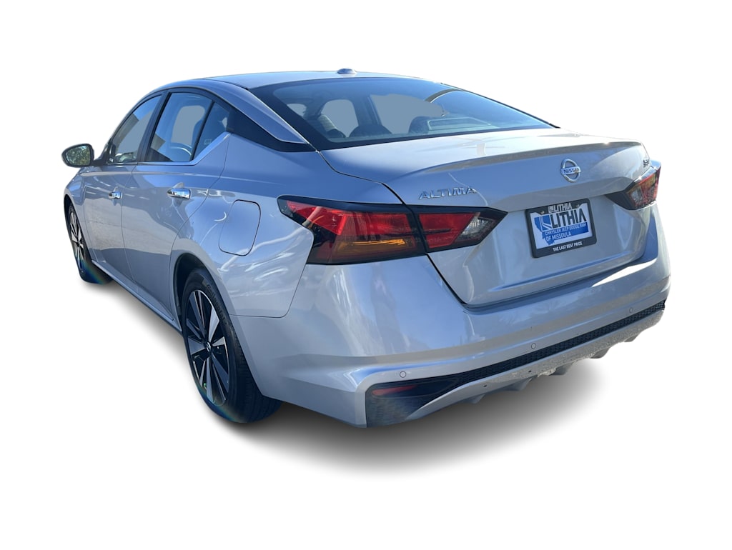 Thumbnail: 2022 Nissan Altima - 4
