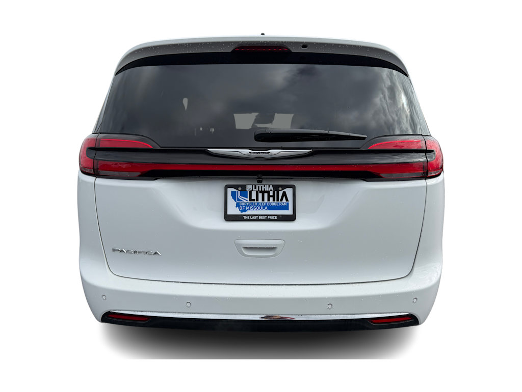 Thumbnail: 2026 Chrysler Pacifica - 3
