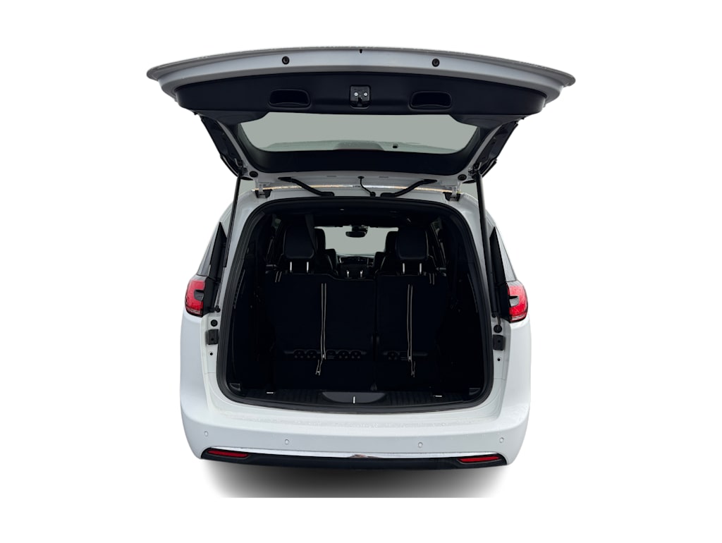 Thumbnail: 2026 Chrysler Pacifica - 13