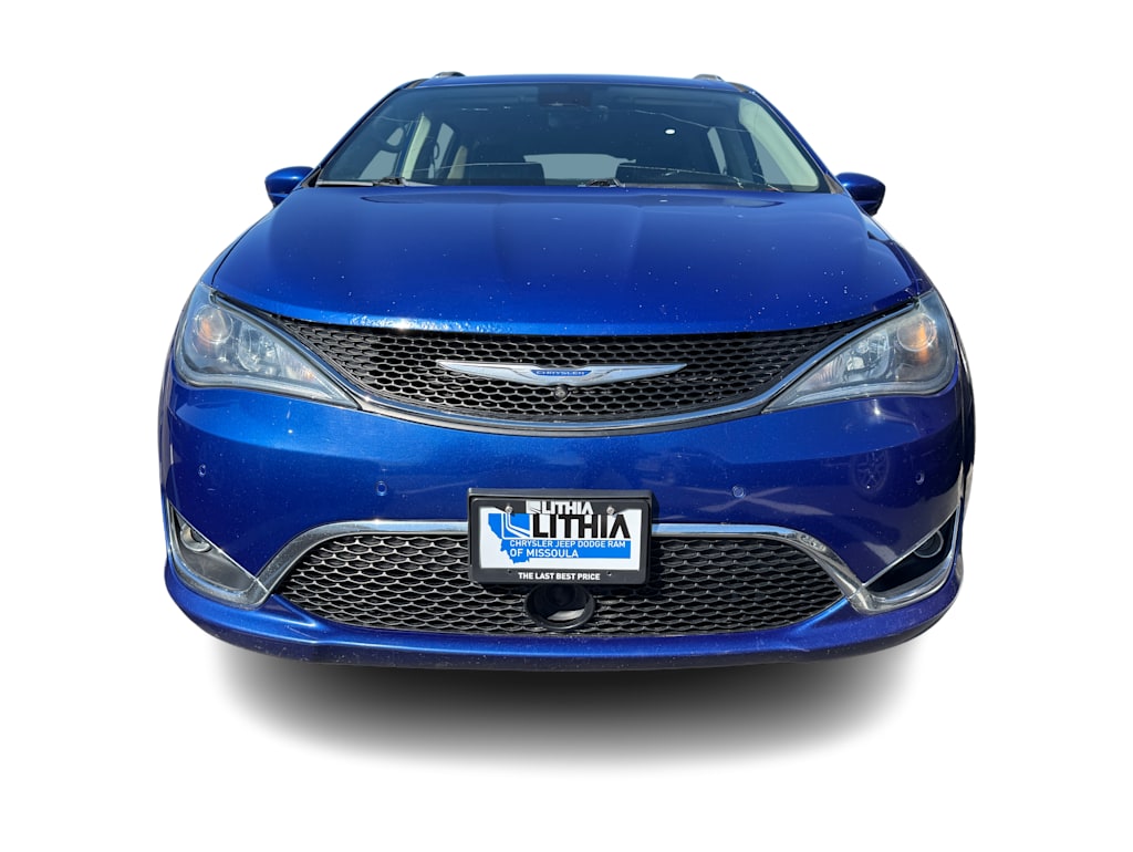 Thumbnail: 2018 Chrysler Pacifica - 4