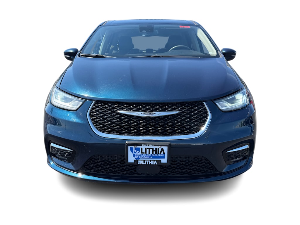 Thumbnail: 2023 Chrysler Pacifica - 4