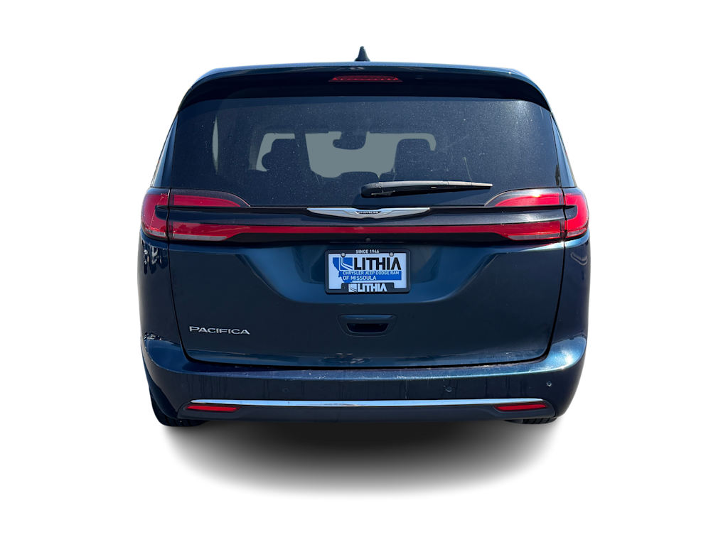 Thumbnail: 2023 Chrysler Pacifica - 3