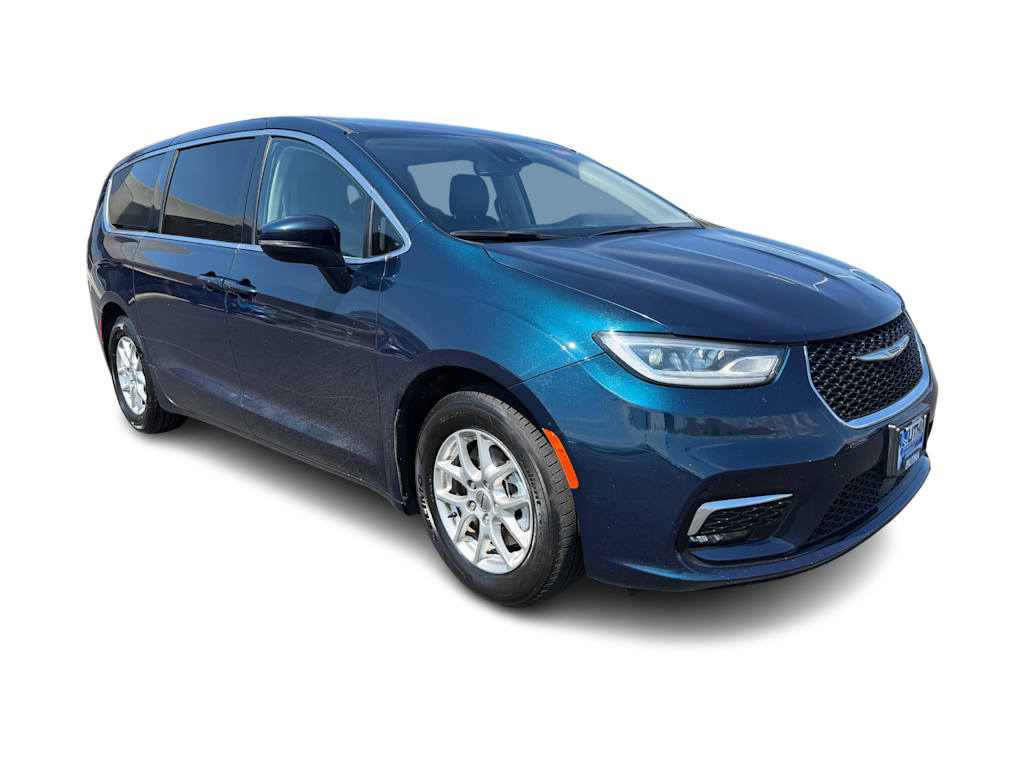 Thumbnail: 2023 Chrysler Pacifica - 15