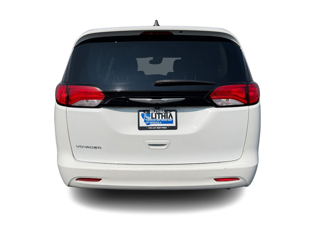Thumbnail: 2023 Chrysler Voyager - 3