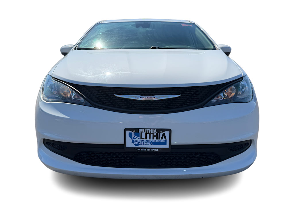 Thumbnail: 2023 Chrysler Voyager - 5