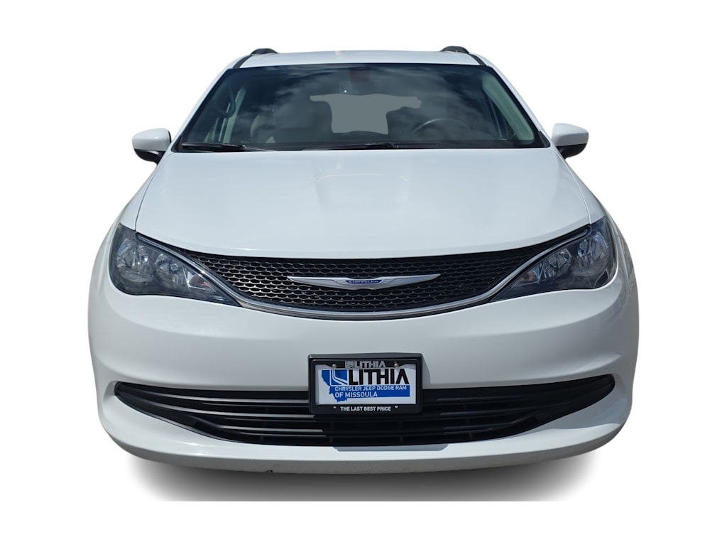 Thumbnail: 2020 Chrysler Voyager - 6
