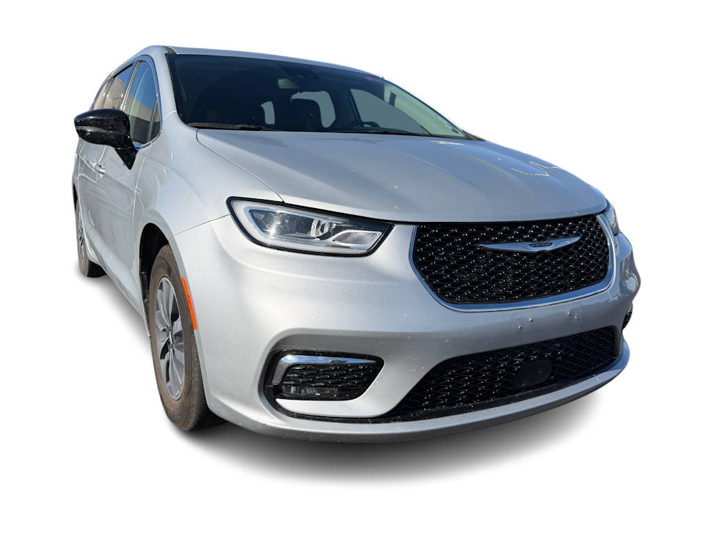 Thumbnail: 2024 Chrysler Pacifica - 16