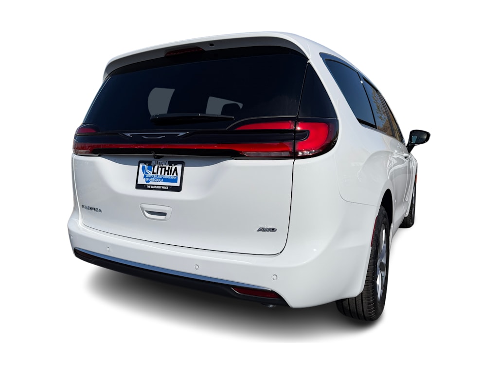 Thumbnail: 2027 Chrysler Pacifica - 20