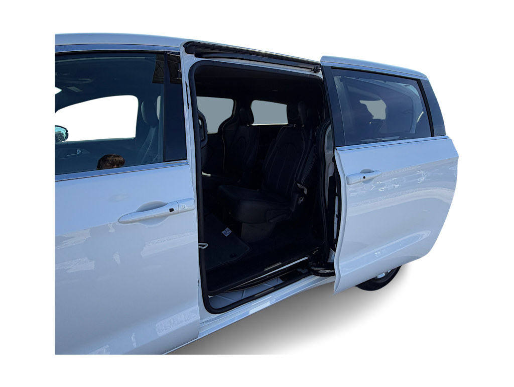 Thumbnail: 2027 Chrysler Pacifica - 27