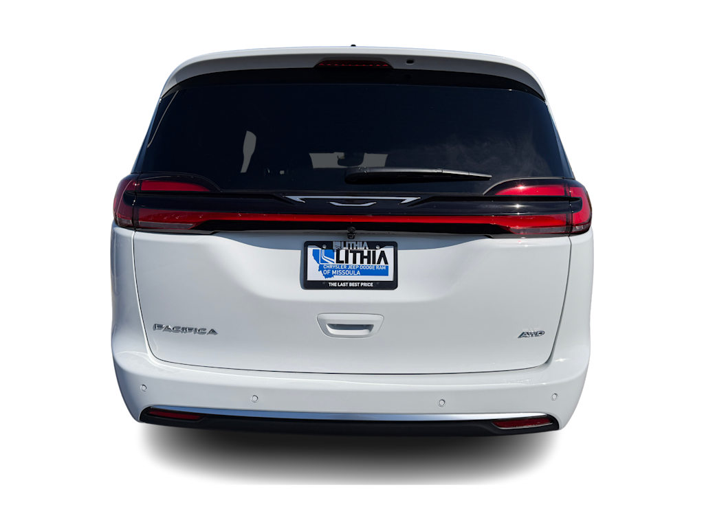 Thumbnail: 2027 Chrysler Pacifica - 3