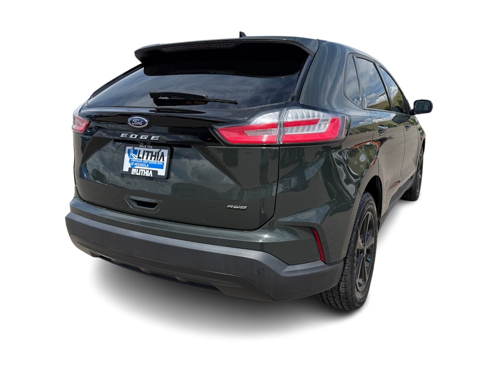Thumbnail: 2022 Ford Edge - 17
