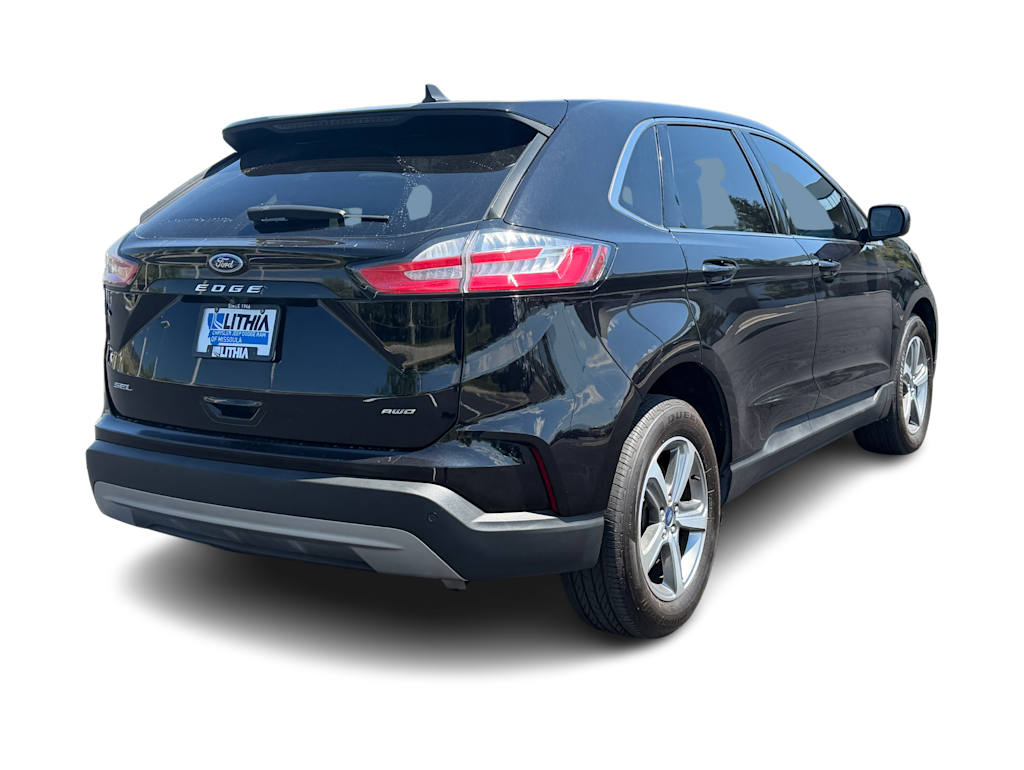 Thumbnail: 2022 Ford Edge - 17