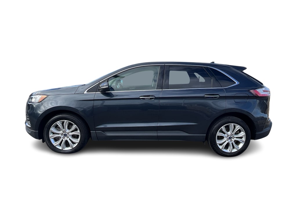 2022 Ford Edge Titanium 3