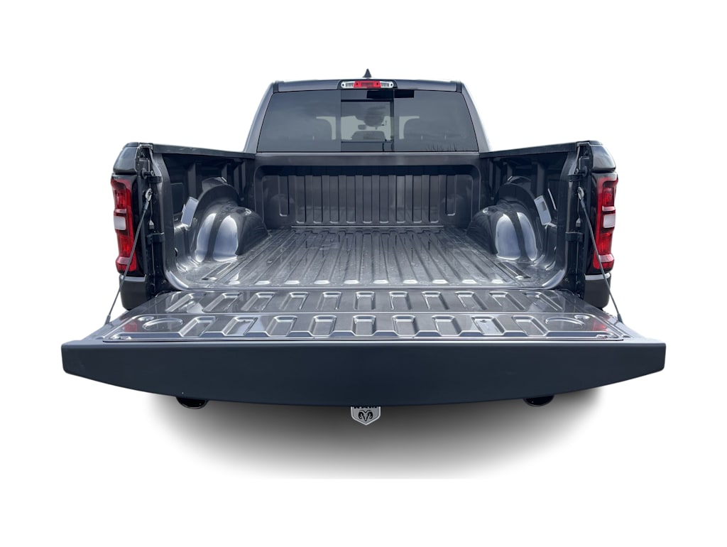 Thumbnail: 2026 RAM 1500 - 17