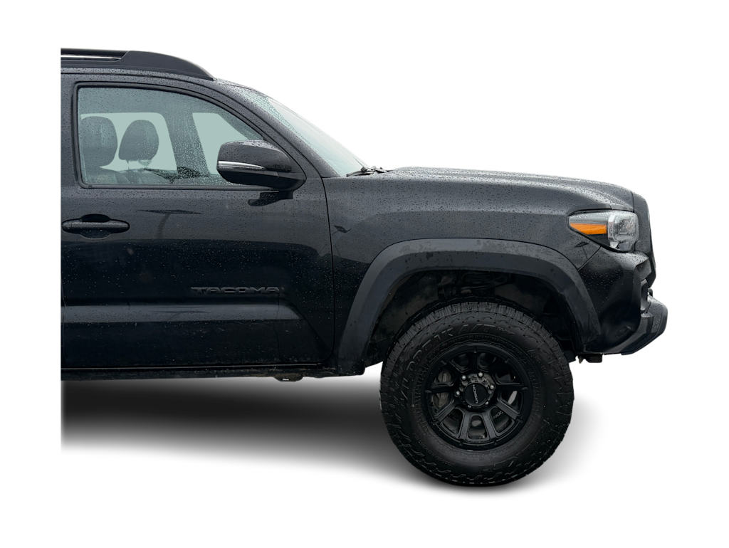 Thumbnail: 2021 Toyota Tacoma - 15