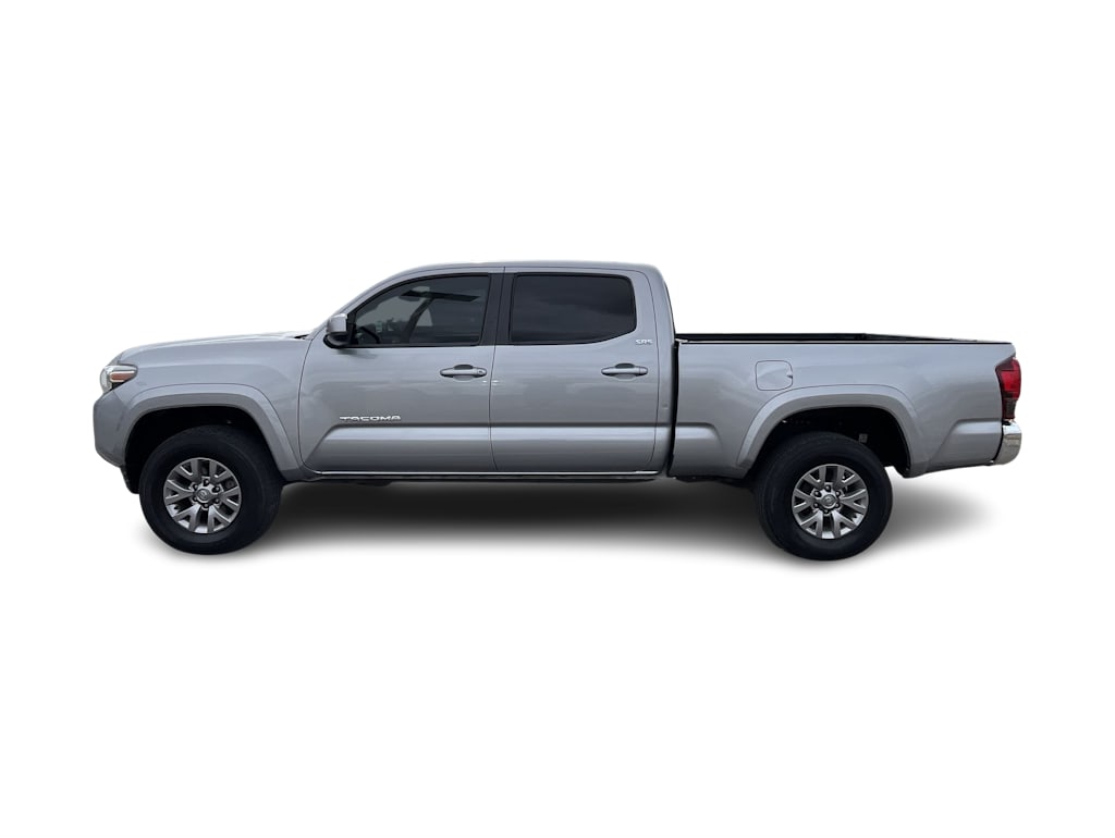 Thumbnail: 2019 Toyota Tacoma - 3