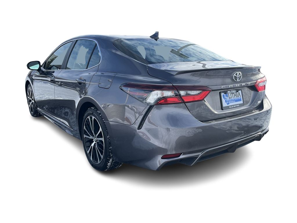 2022 Toyota Camry SE 4