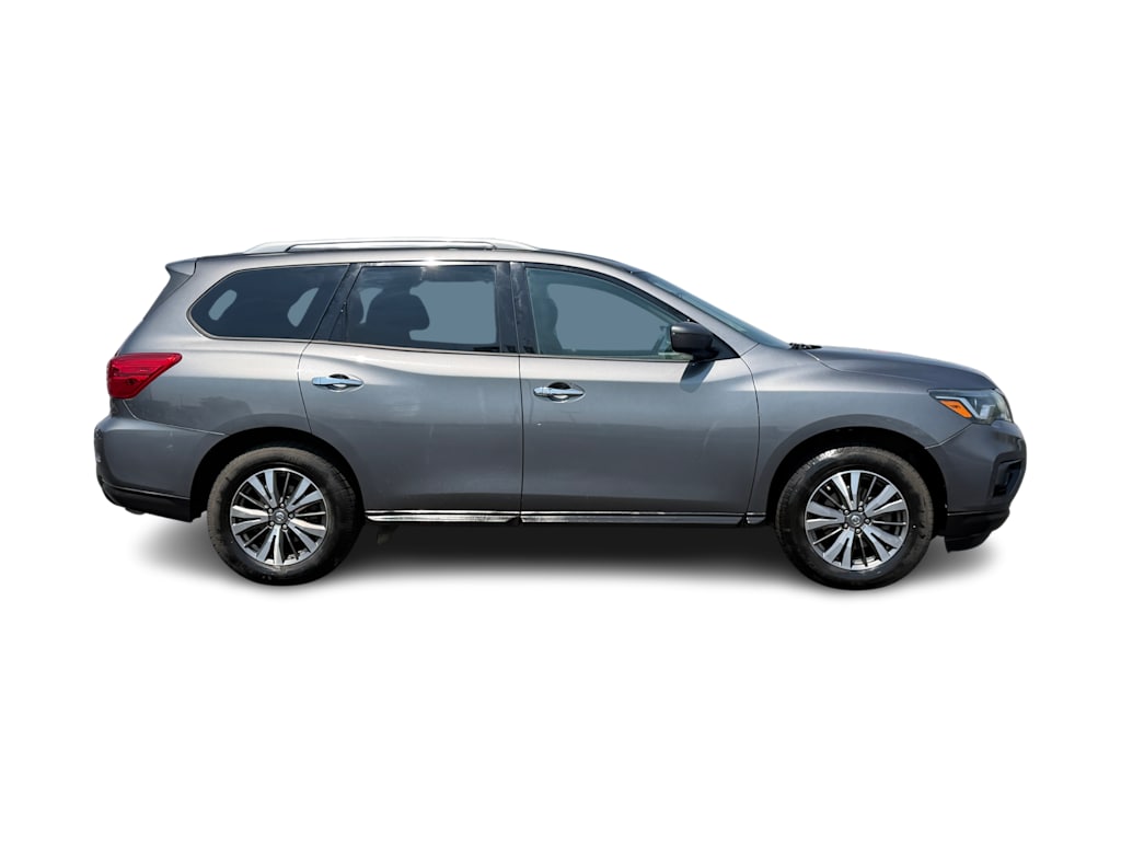 Thumbnail: 2018 Nissan Pathfinder - 16