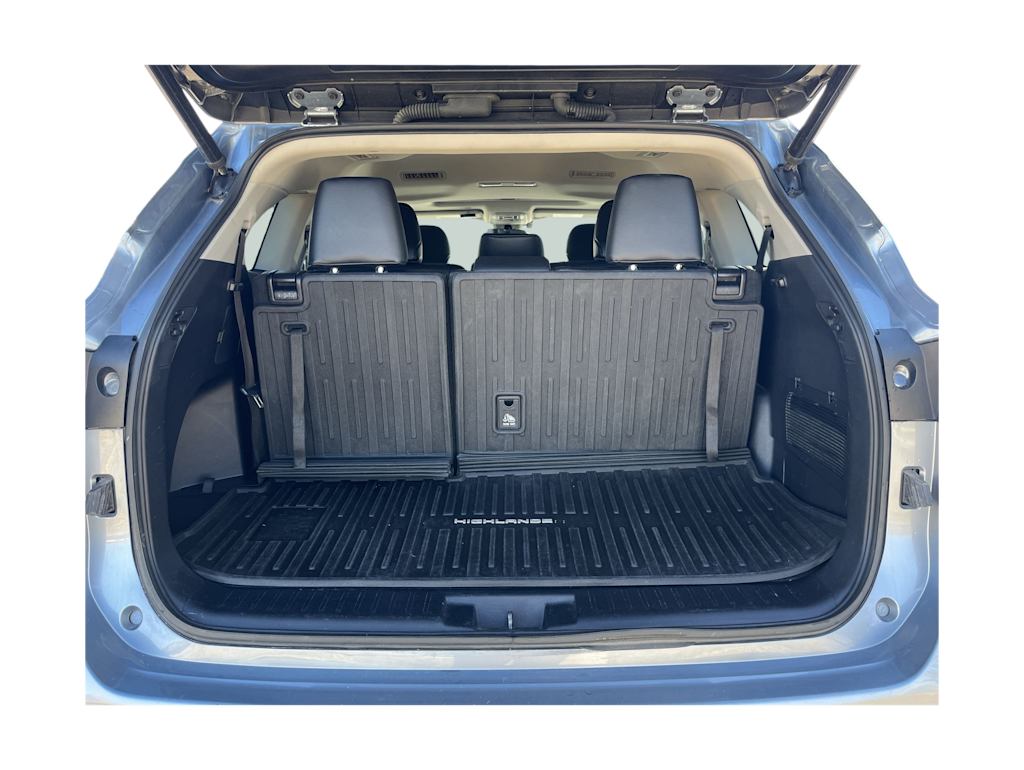 Thumbnail: 2021 Toyota Highlander - 25