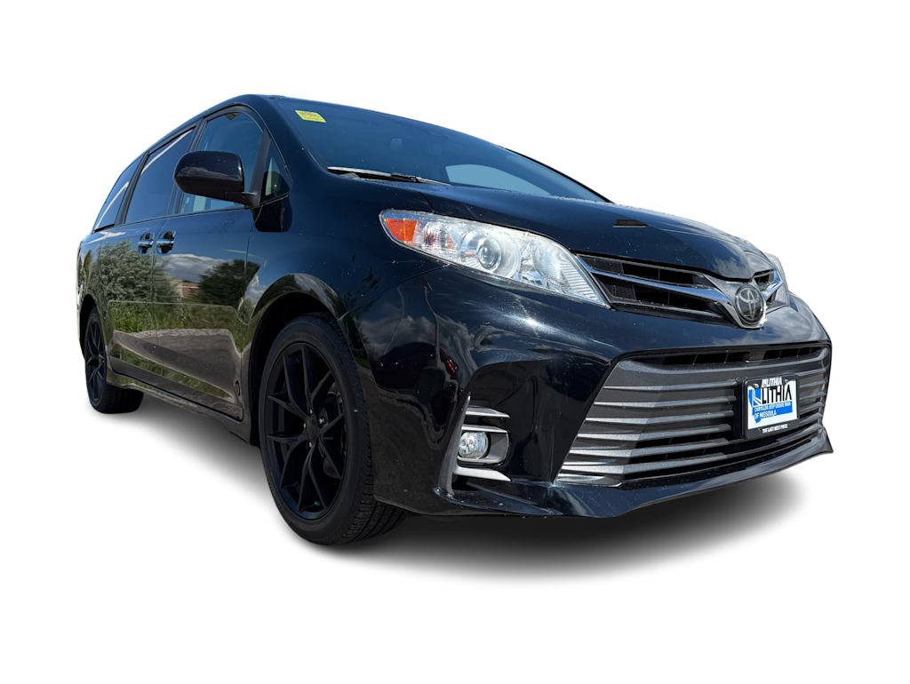 Thumbnail: 2020 Toyota Sienna - 15