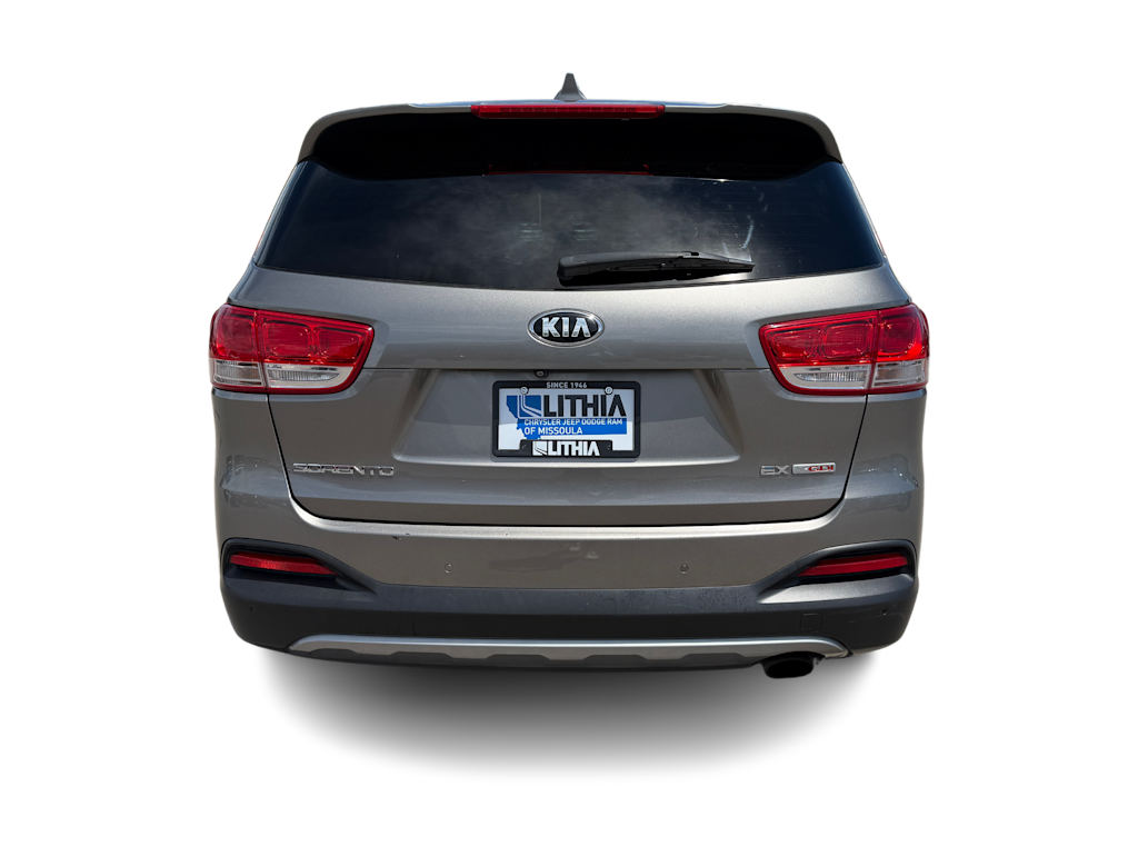 Thumbnail: 2016 Kia Sorento - 3