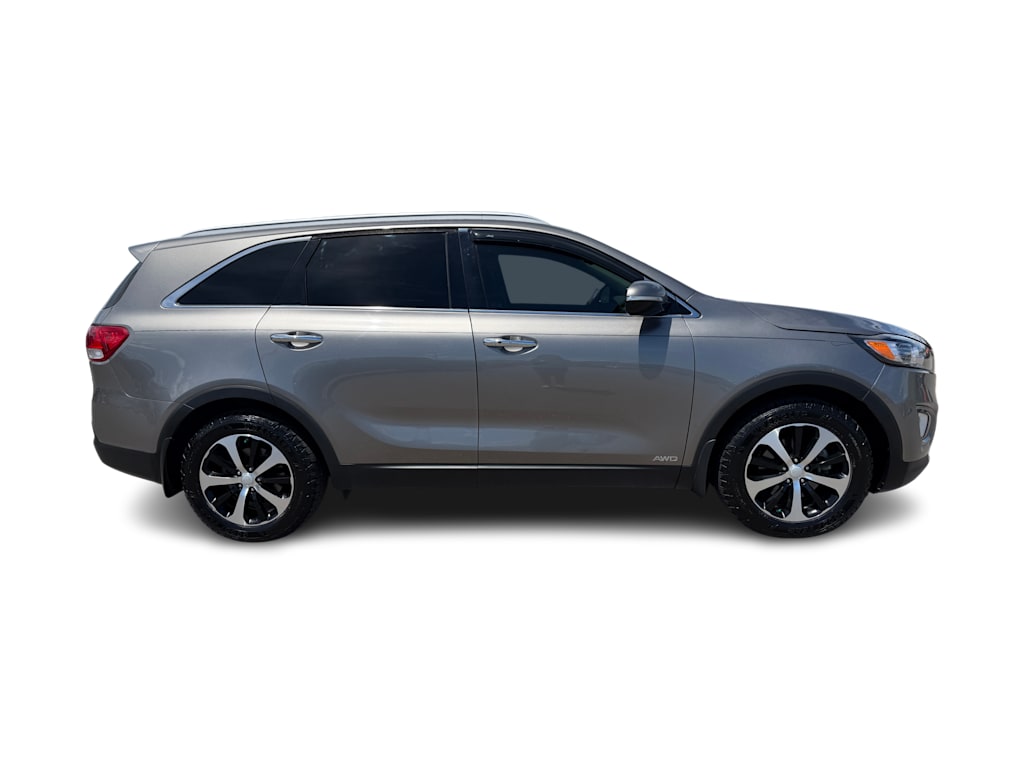 Thumbnail: 2016 Kia Sorento - 16