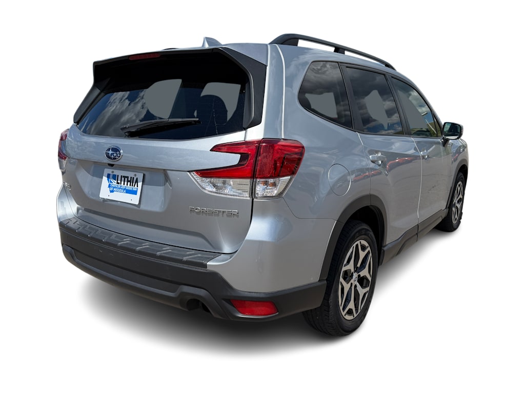 Thumbnail: 2021 Subaru Forester - 16