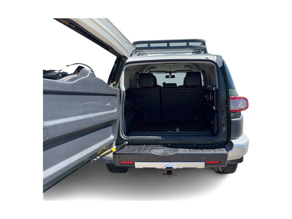 Thumbnail: 2014 Toyota FJ Cruiser - 13