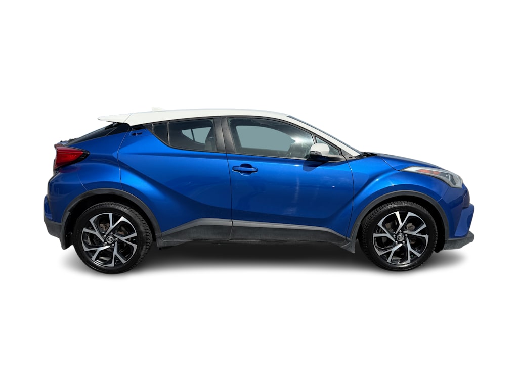 Thumbnail: 2018 Toyota C-HR - 15
