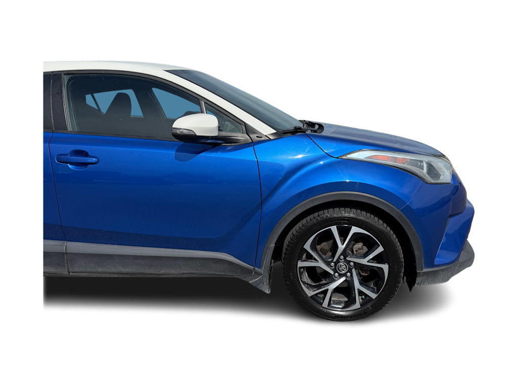 Thumbnail: 2018 Toyota C-HR - 14
