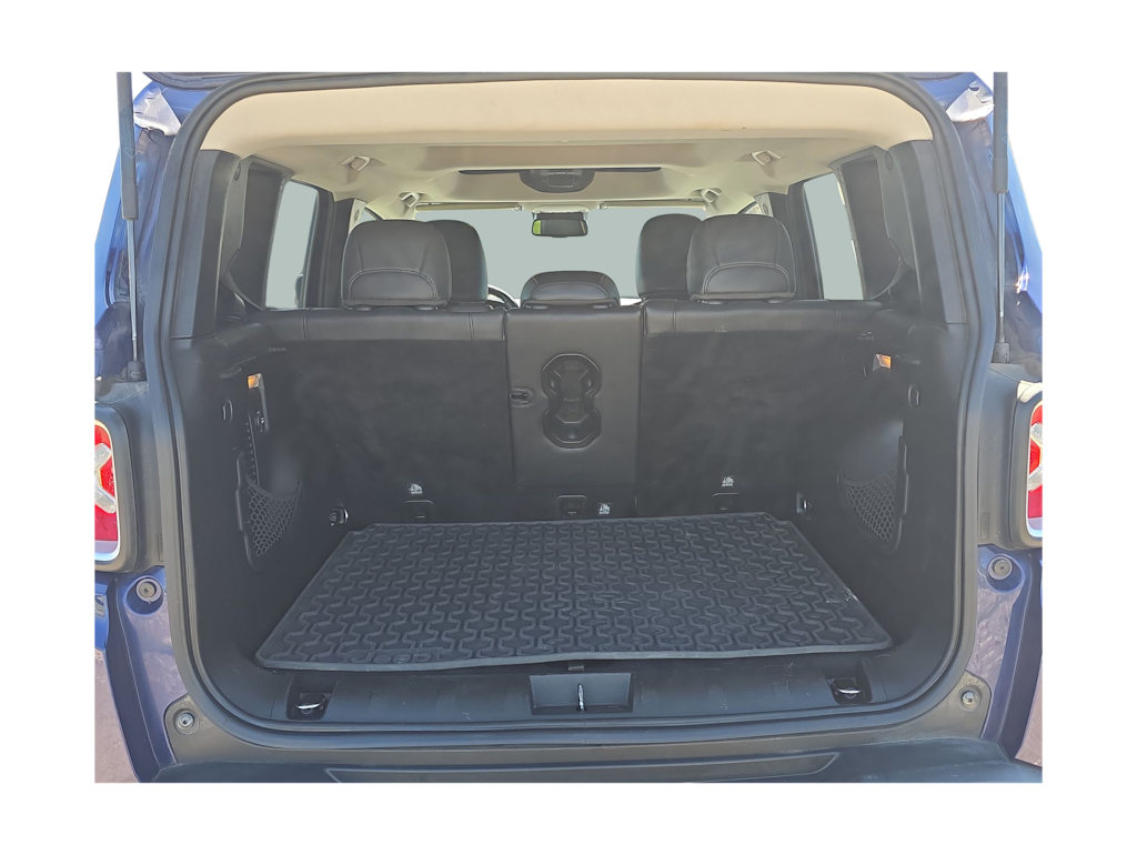 Thumbnail: 2016 Jeep Renegade - 18