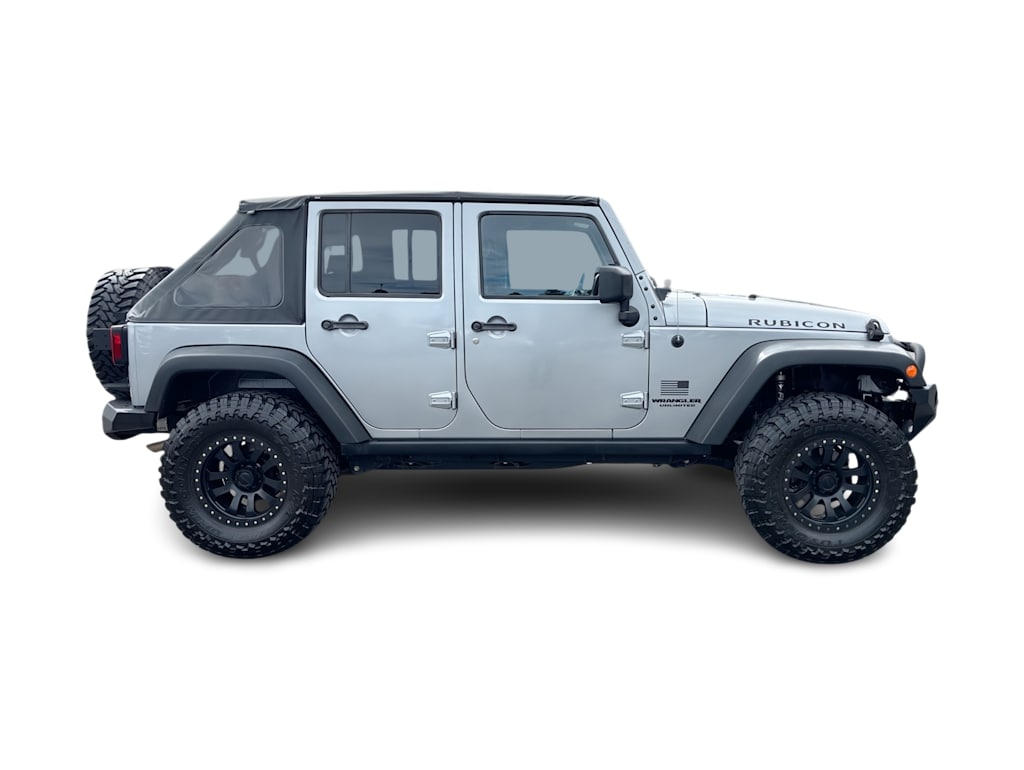 Thumbnail: 2015 Jeep Wrangler - 17