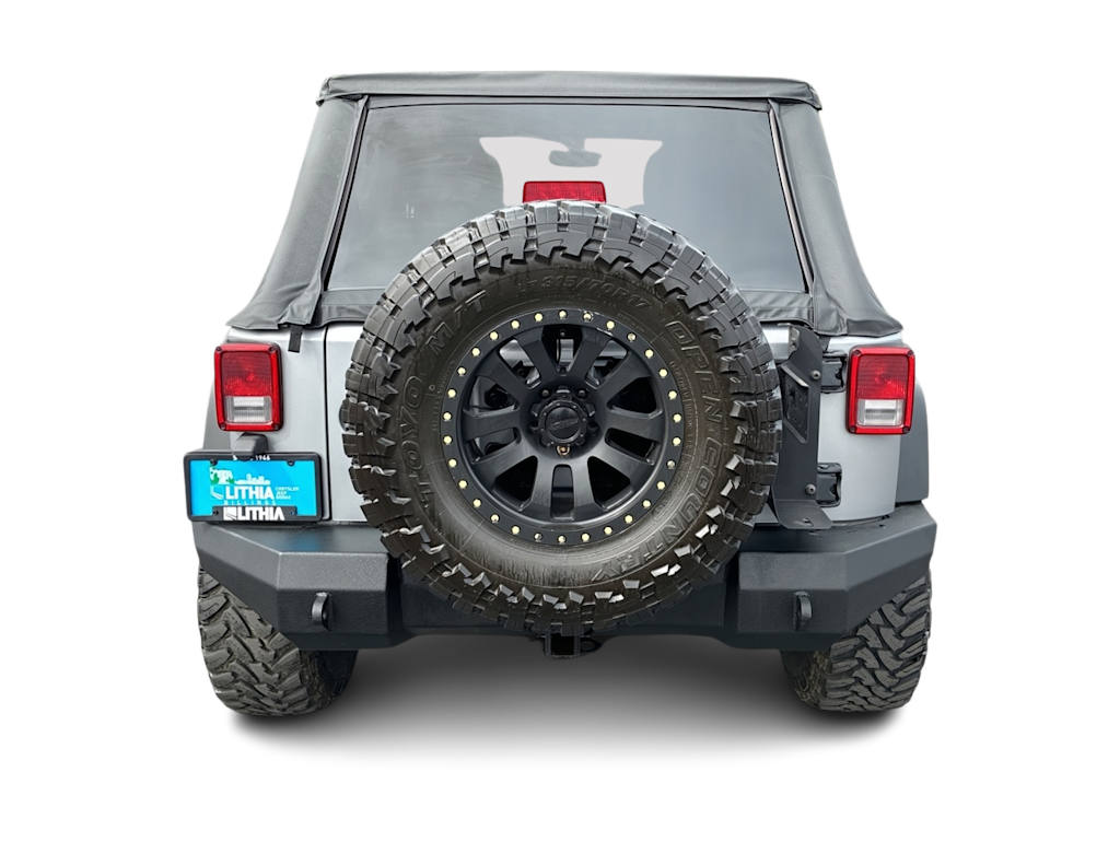 Thumbnail: 2015 Jeep Wrangler - 15