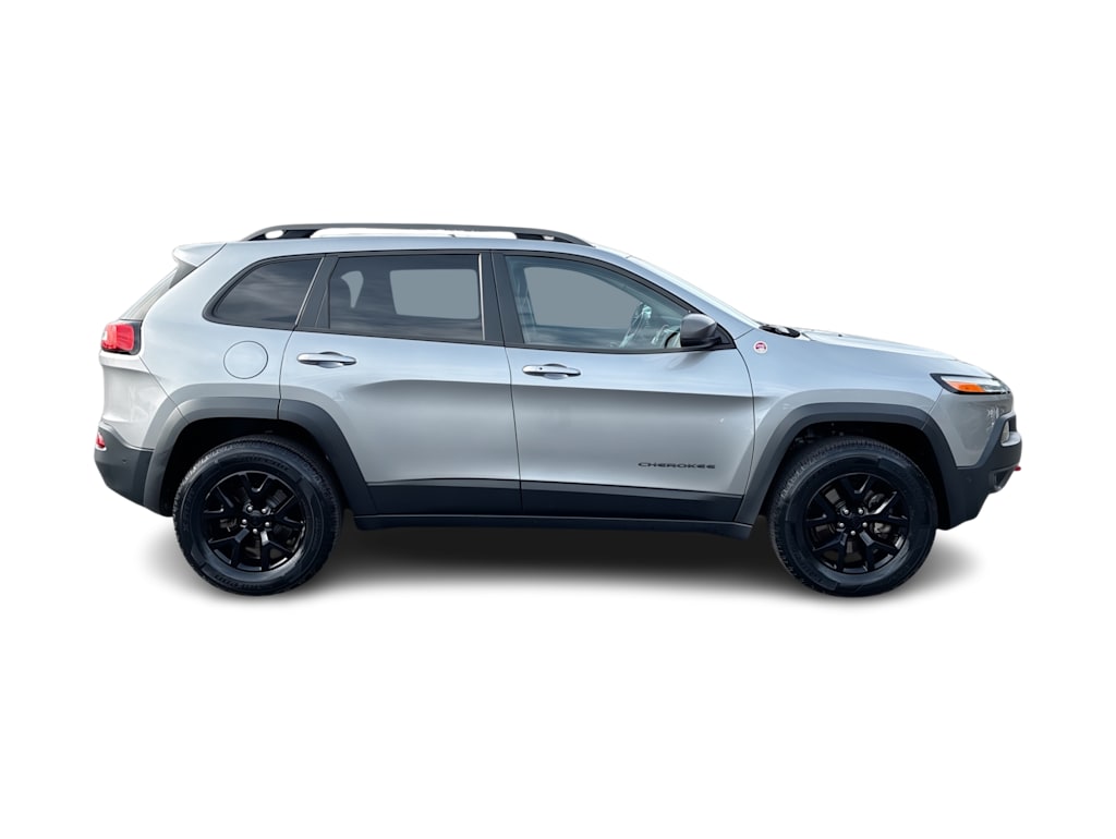 Thumbnail: 2016 Jeep Cherokee - 20