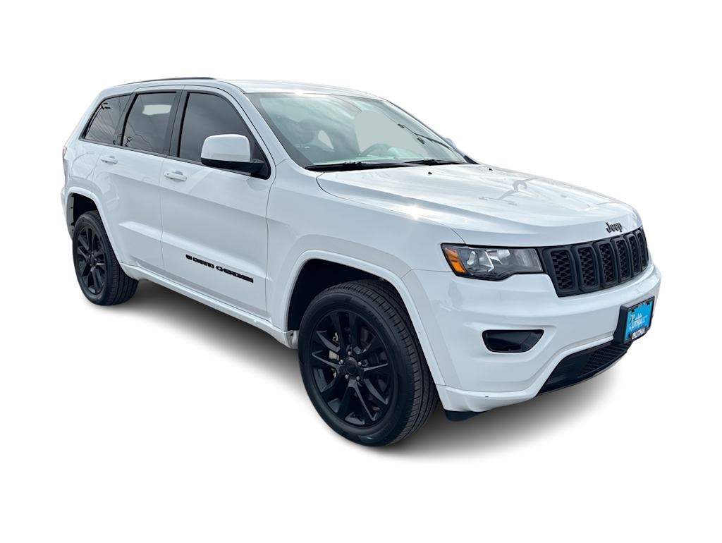 Thumbnail: 2022 Jeep Grand Cherokee - 16