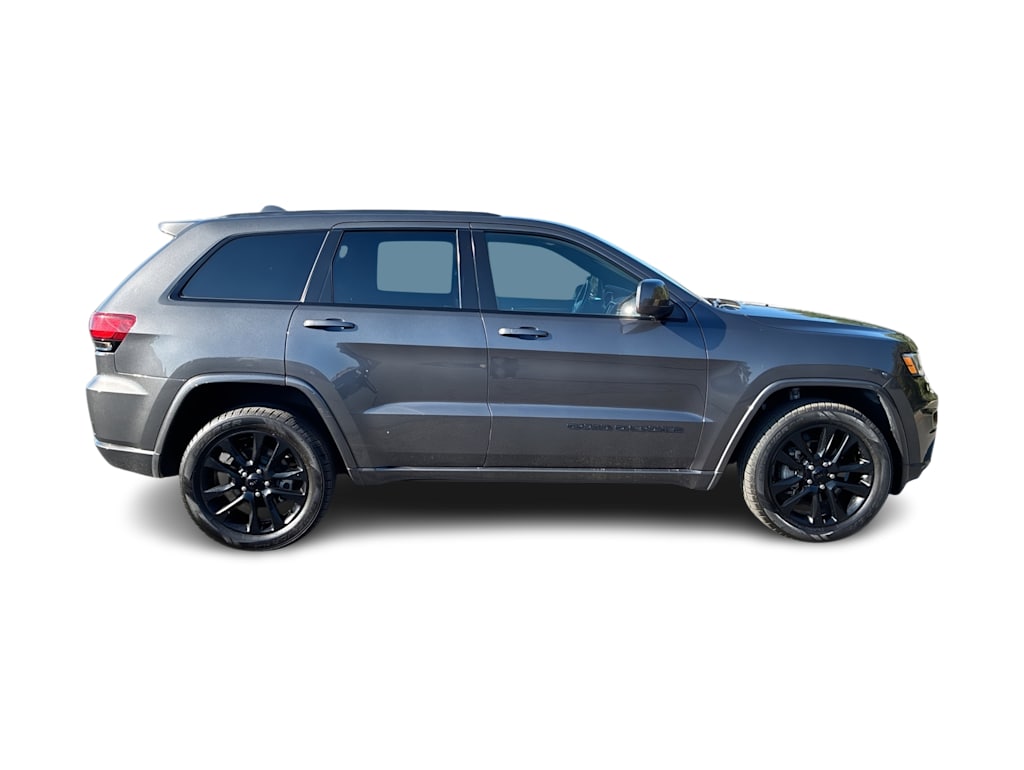 Thumbnail: 2018 Jeep Grand Cherokee - 18