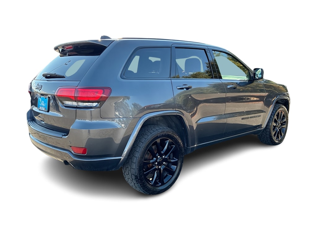 Thumbnail: 2018 Jeep Grand Cherokee - 18