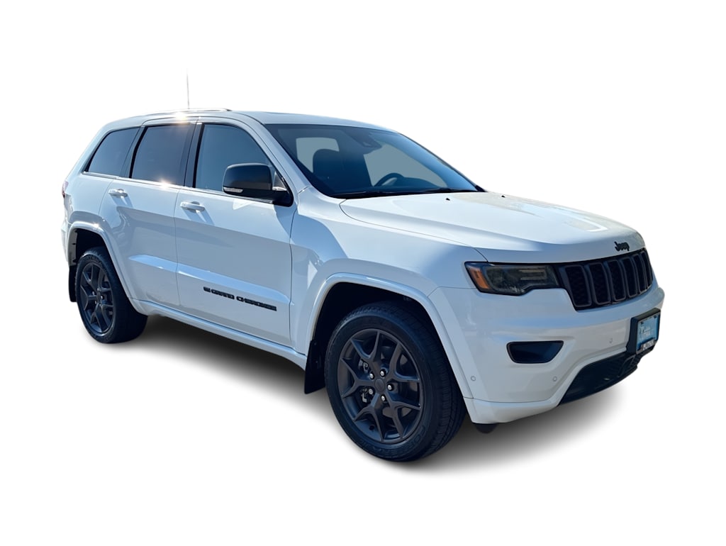 Thumbnail: 2021 Jeep Grand Cherokee - 16