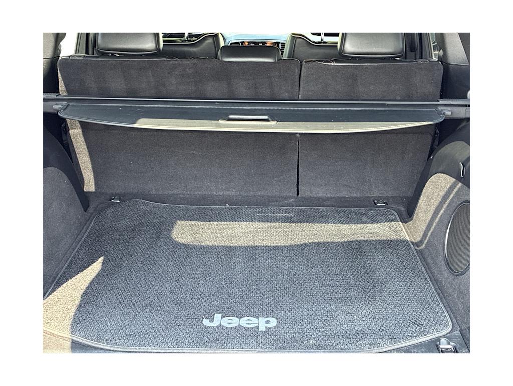 Thumbnail: 2020 Jeep Grand Cherokee - 16