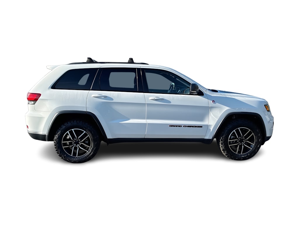 Thumbnail: 2020 Jeep Grand Cherokee - 17