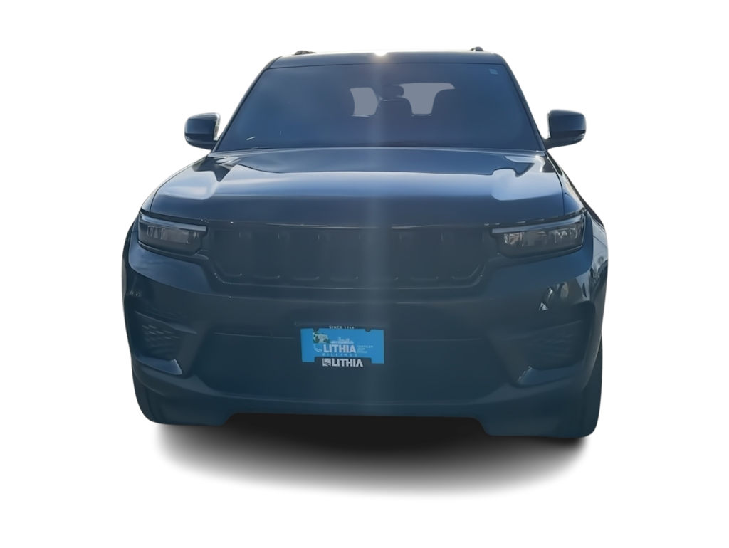 Thumbnail: 2023 Jeep Grand Cherokee - 4