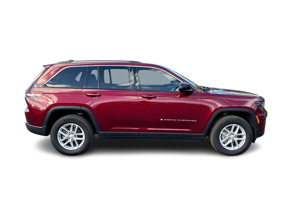 Thumbnail: 2023 Jeep Grand Cherokee - 18