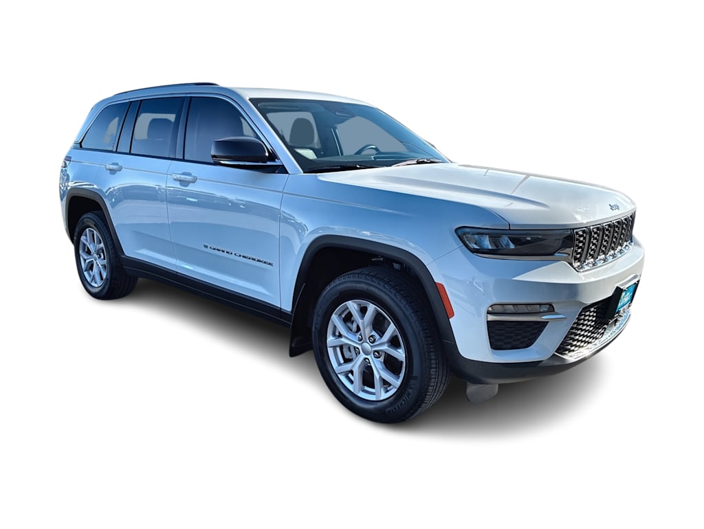 Thumbnail: 2022 Jeep Grand Cherokee - 14