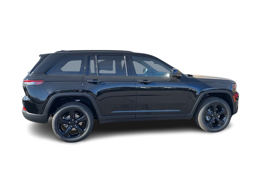 Thumbnail: 2025 Jeep Grand Cherokee - 17