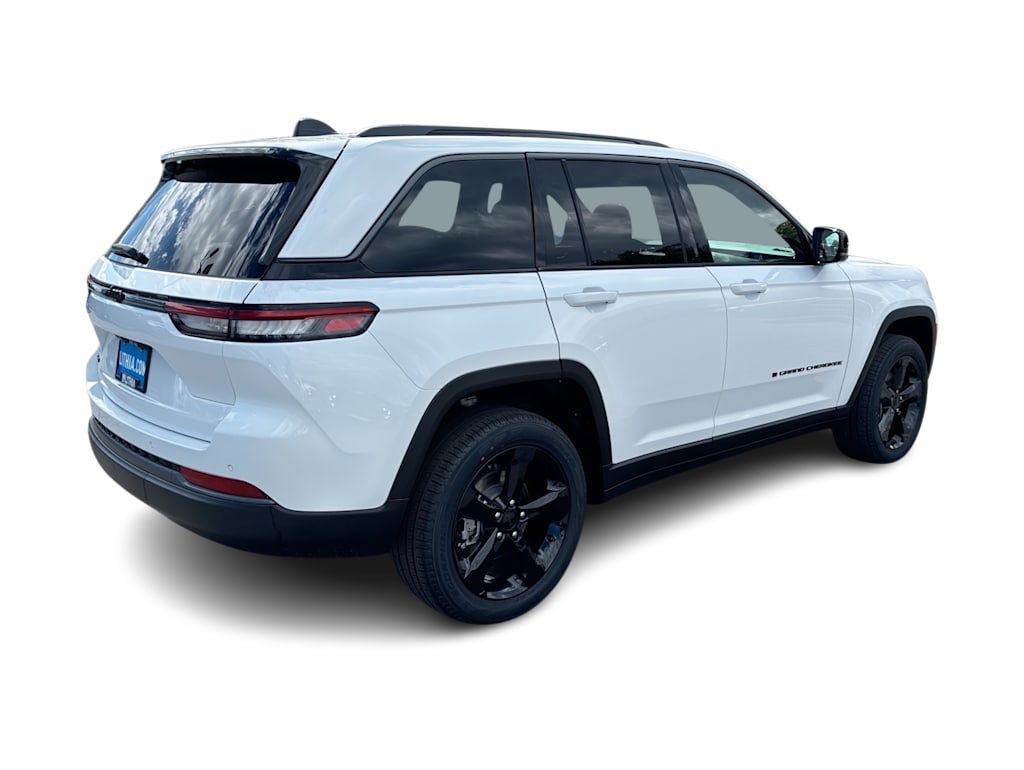 Thumbnail: 2026 Jeep Grand Cherokee - 17