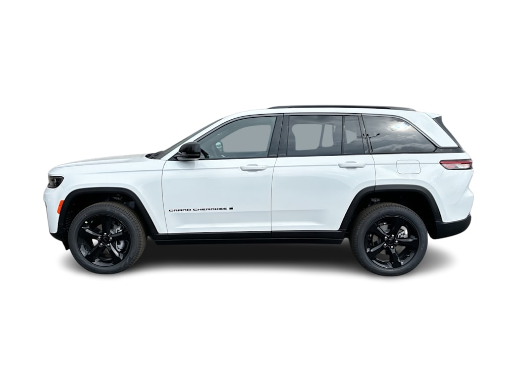 Thumbnail: 2026 Jeep Grand Cherokee - 3