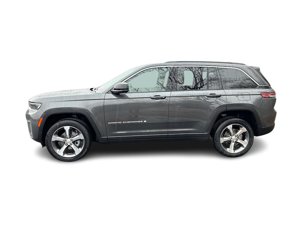 Thumbnail: 2026 Jeep Grand Cherokee - 15