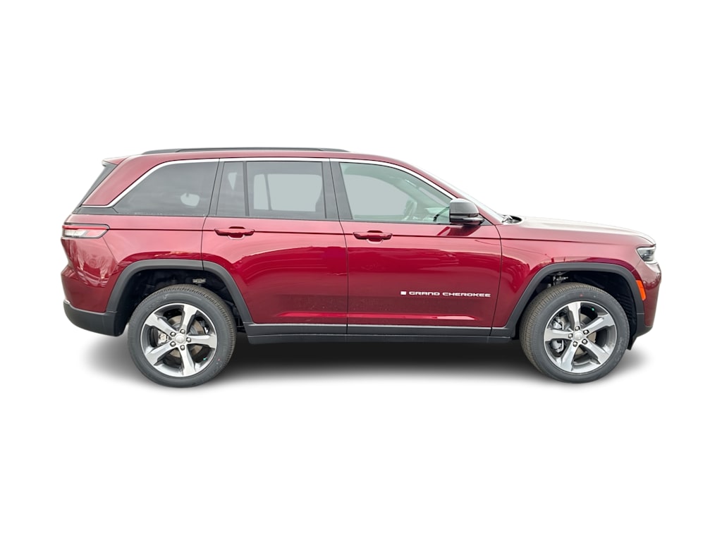 Thumbnail: 2026 Jeep Grand Cherokee - 18