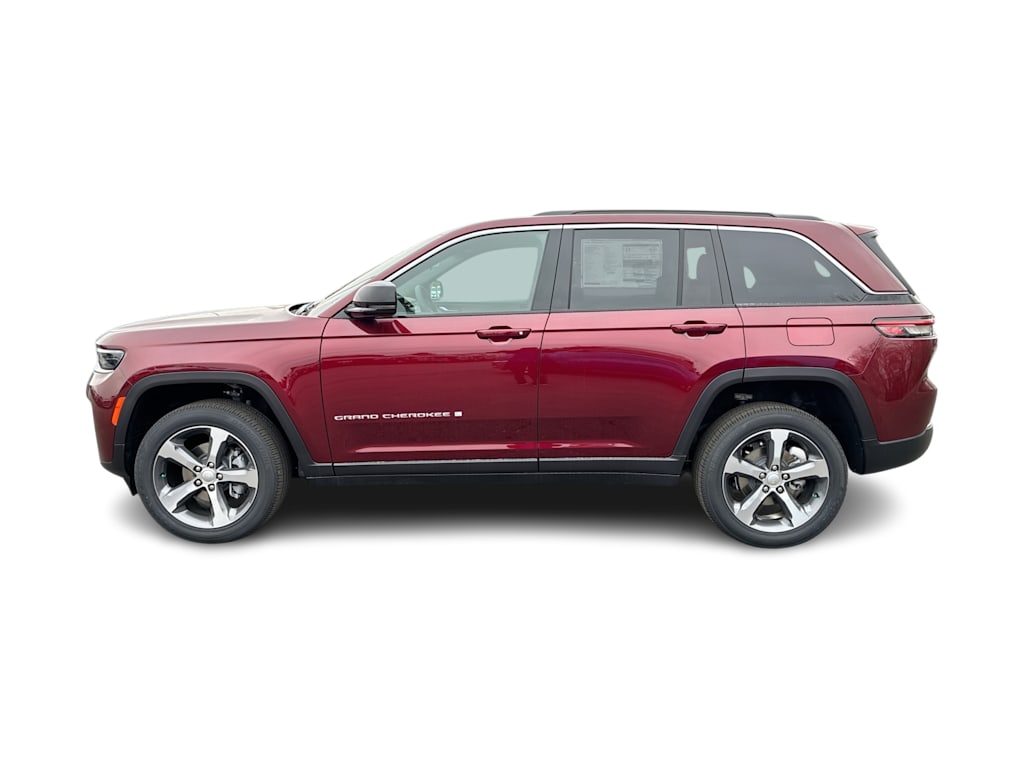 Thumbnail: 2026 Jeep Grand Cherokee - 3