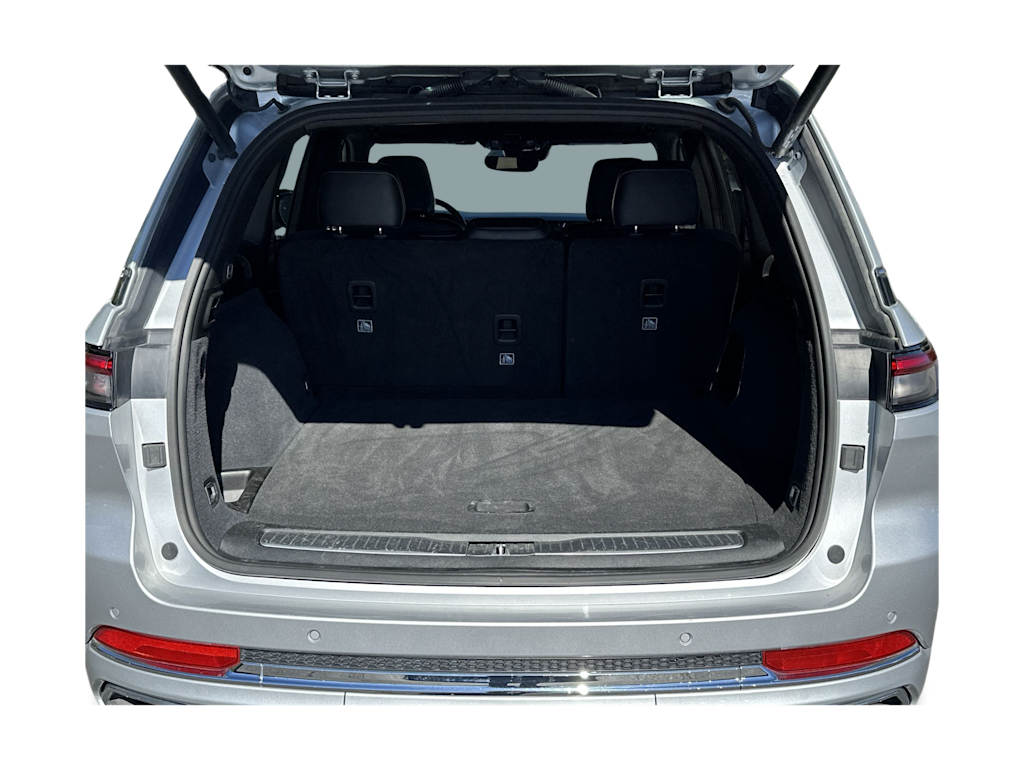 Thumbnail: 2023 Jeep Grand Cherokee - 12